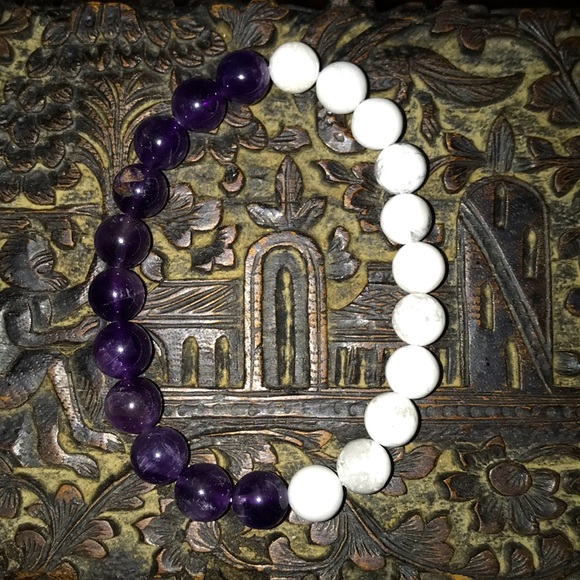 Amethyst & Howlite - Picture 2 of 4